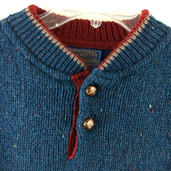 Pendleton Vintage 100% Virgin Wool Mens L Button Closure. Small hole in chest - Picture 5 of 10